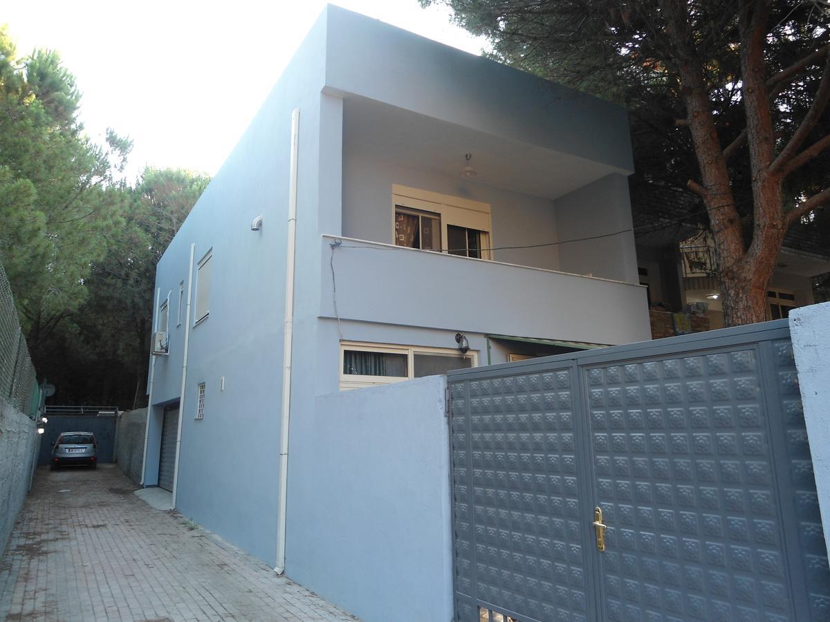 Vacation Home Dibra Velipoje Exterior photo